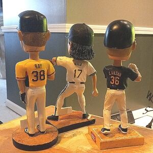 3 Pittsburgh Pirates players bobbleheads
